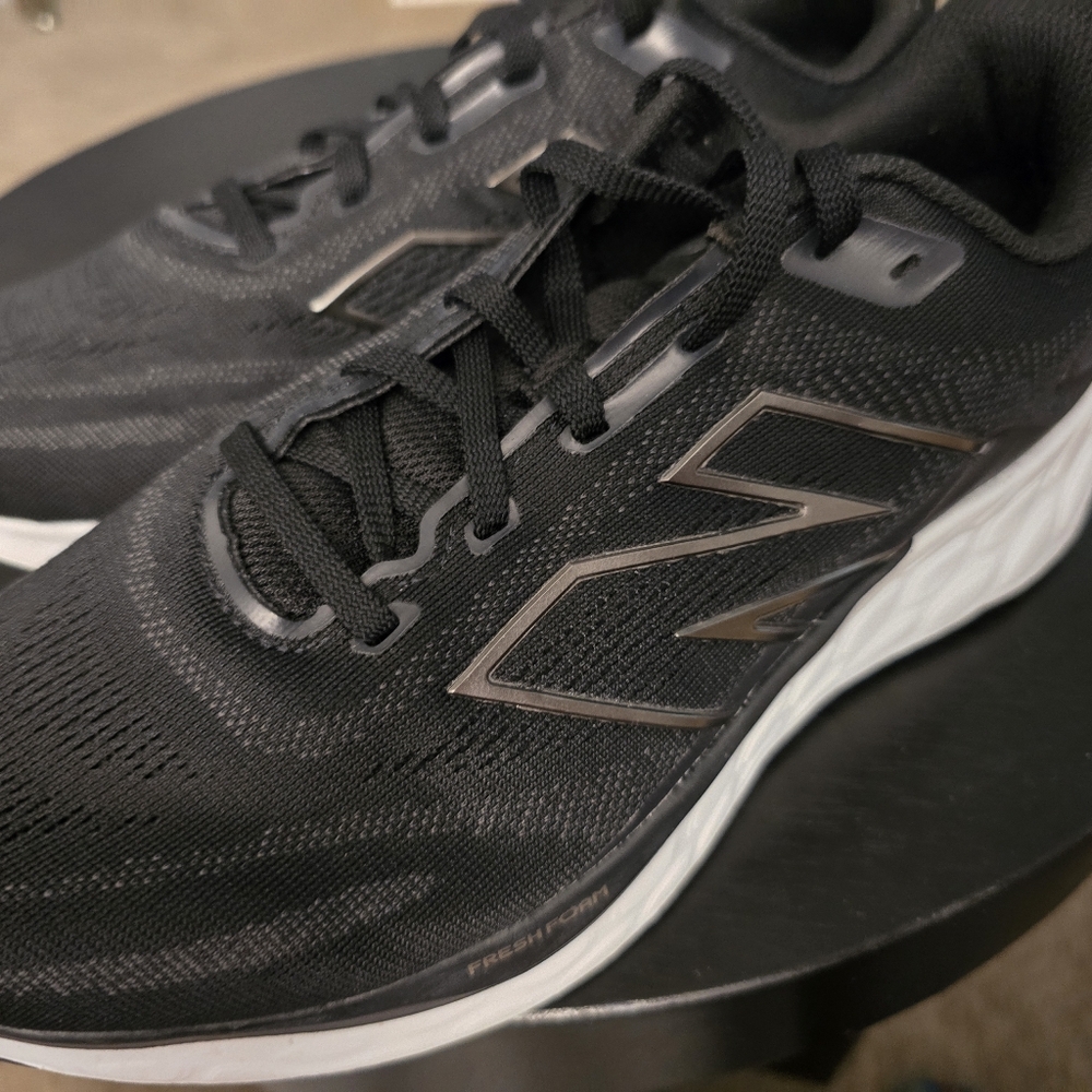 New Balance Men's FreshFoam 680-v8 Running Shoe 10 Mens